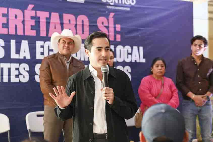 “Refrendo Cerca de Ti” acerca trámites a comerciantes