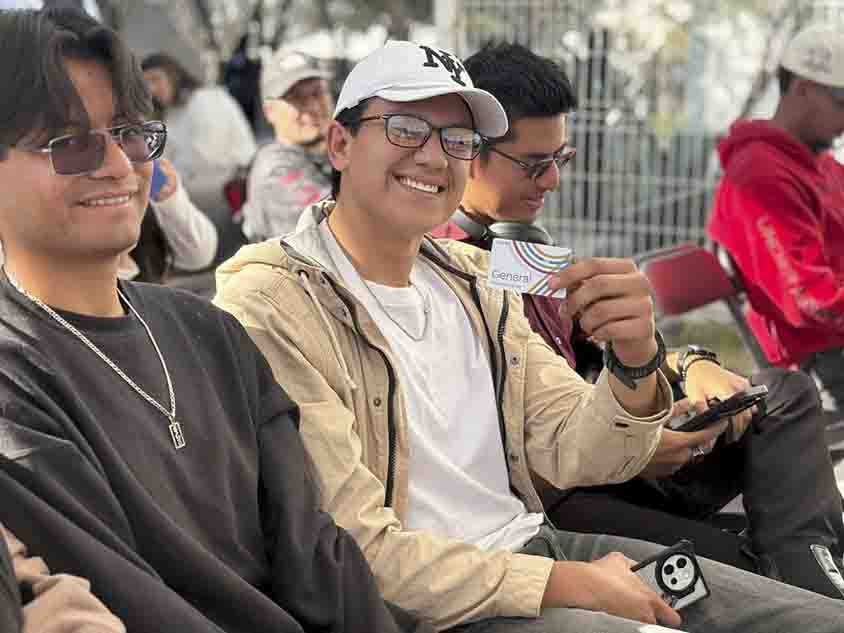 Gerardo Cuanalo suma a mil estudiantes a la Tarifa Unidos