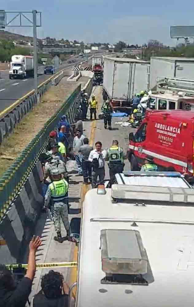 Fatal accidente en la carretera 57 a la altura de San Juan del Río