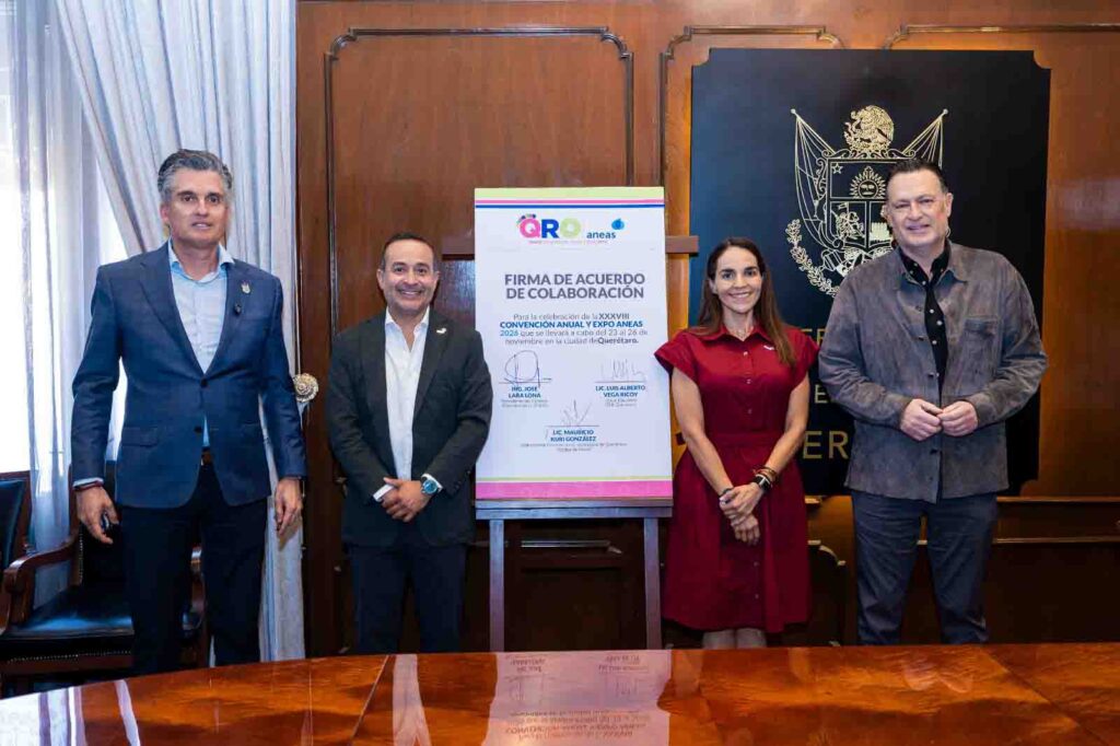 Atestigua Gobernador firma de convenio para la ANEAS 2026 en Querétaro