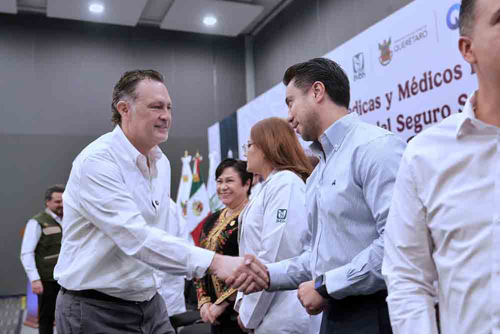 Querétaro da bienvenida a médicos especialistas del IMSS