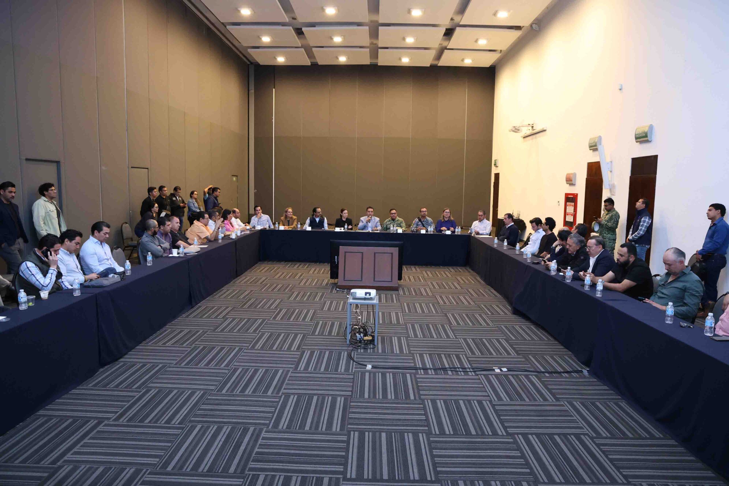 Fortalecen prevención con restauranteros y antros