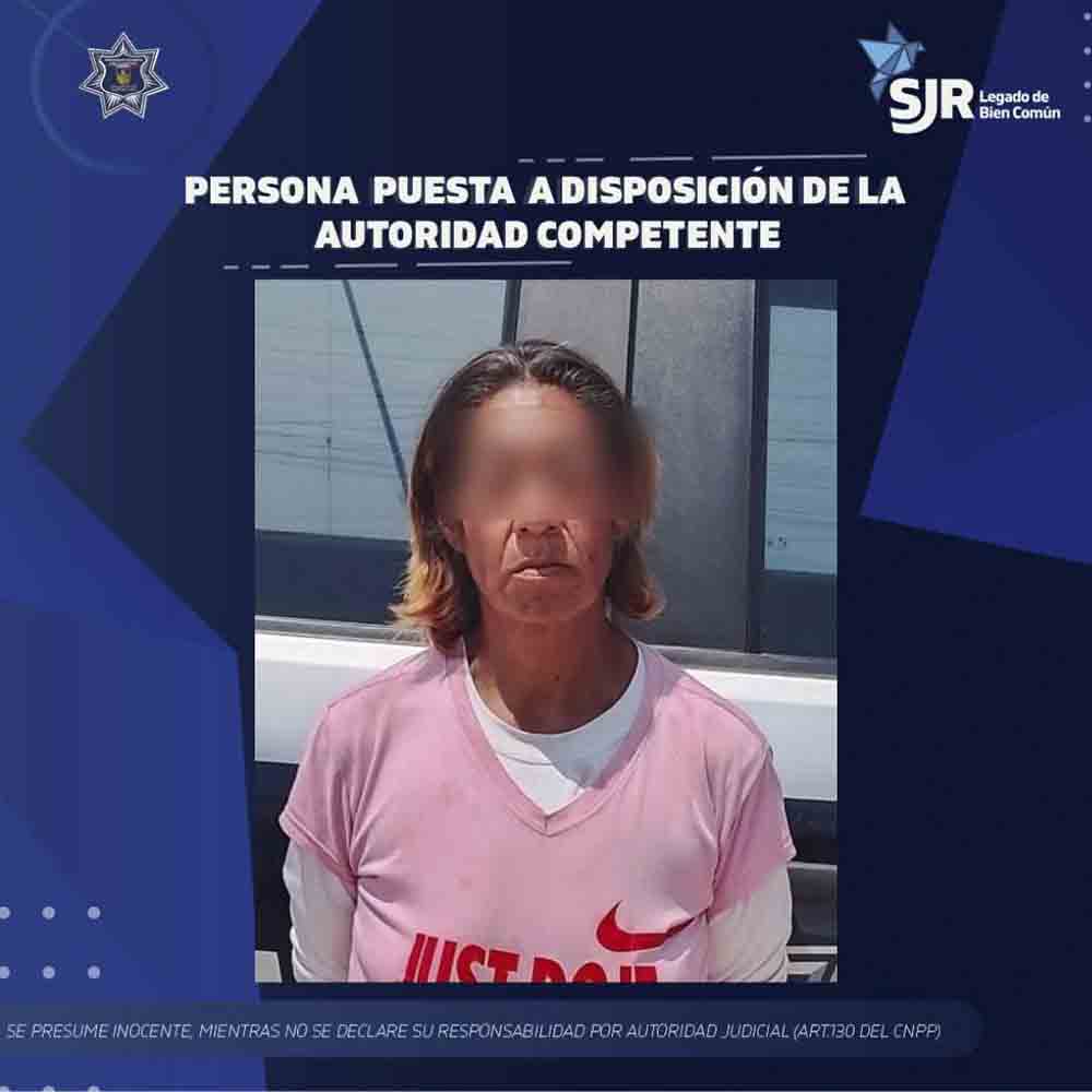 Detienen a mujer por robo y daños