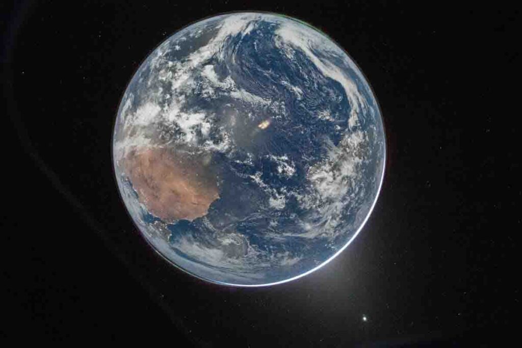 Artemis II envía sus primeras postales del espacio rumbo a la Luna