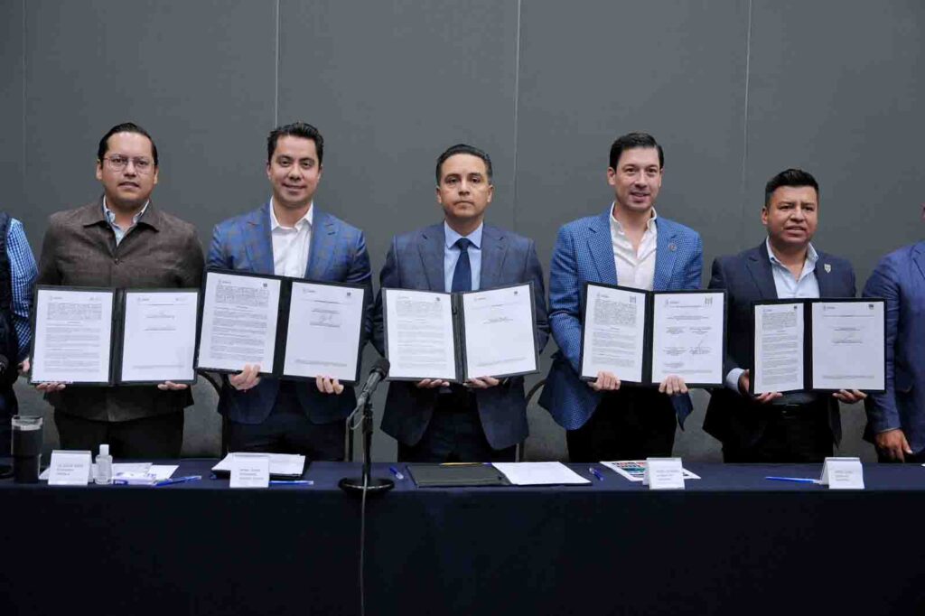 Felifer firma convenio comercial