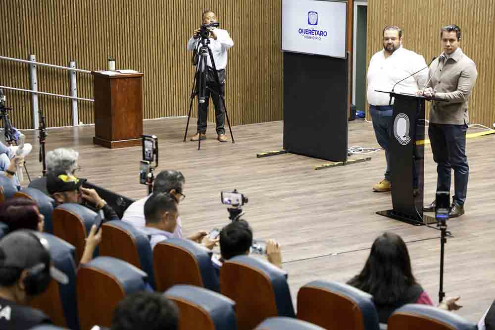 Impulsa Felifer conectividad y educación en Querétaro