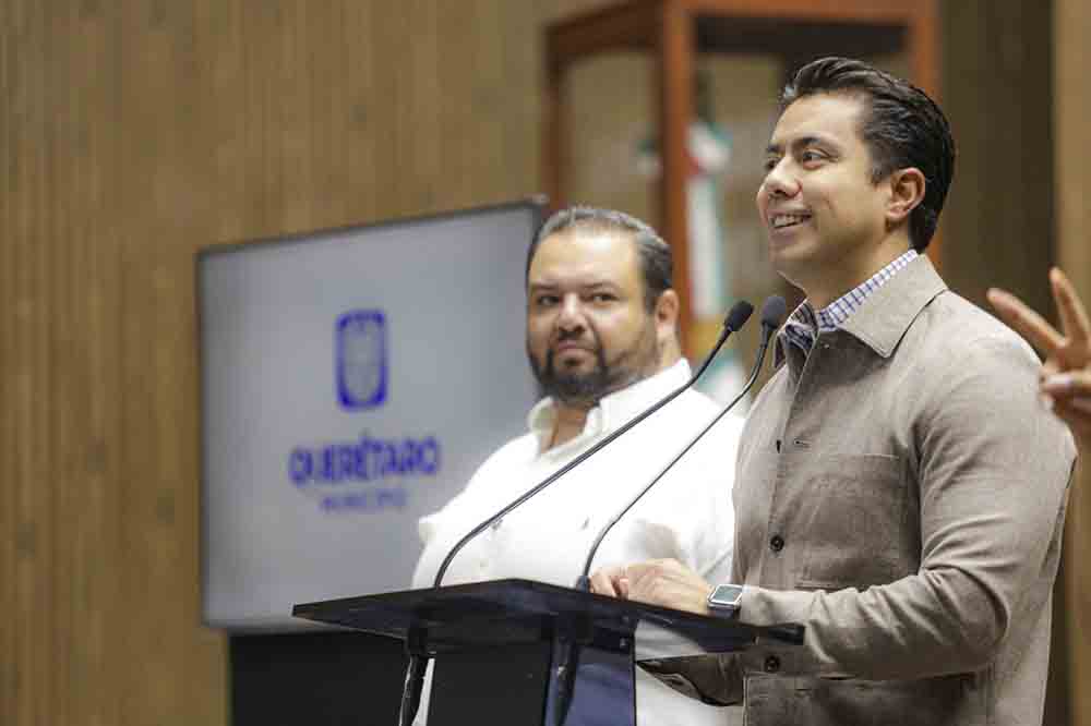 Impulsa Felifer conectividad y educación en Querétaro