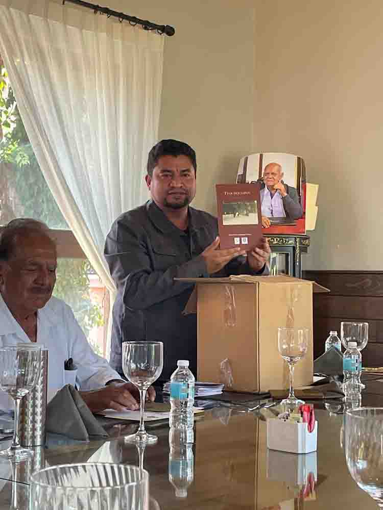 Homenaje póstumo a cronista en Querétaro