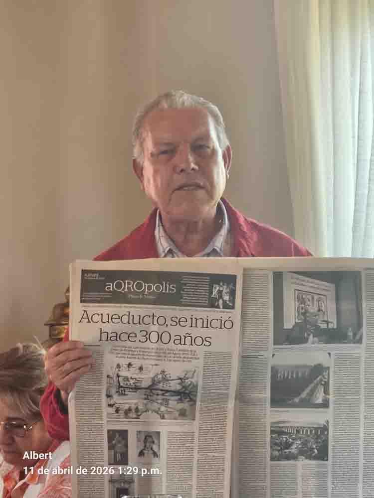 Homenaje póstumo a cronista en Querétaro