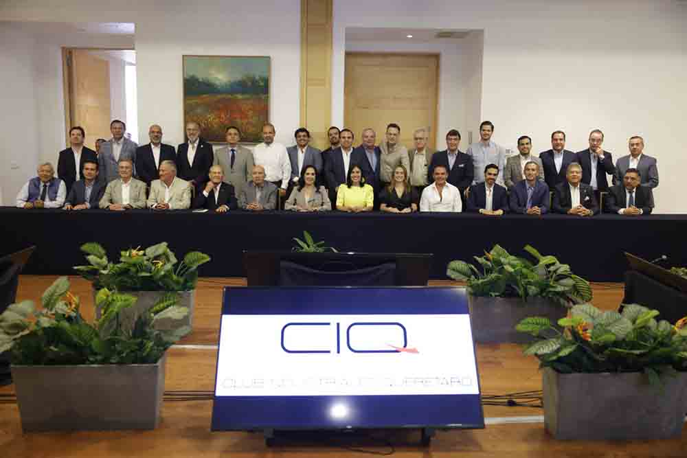 Kuri dialoga con industriales por Querétaro