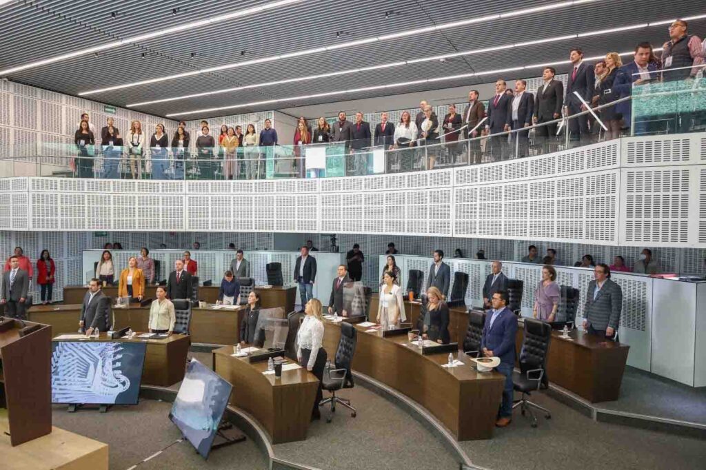 Eligen nuevas mesas en la Legislatura