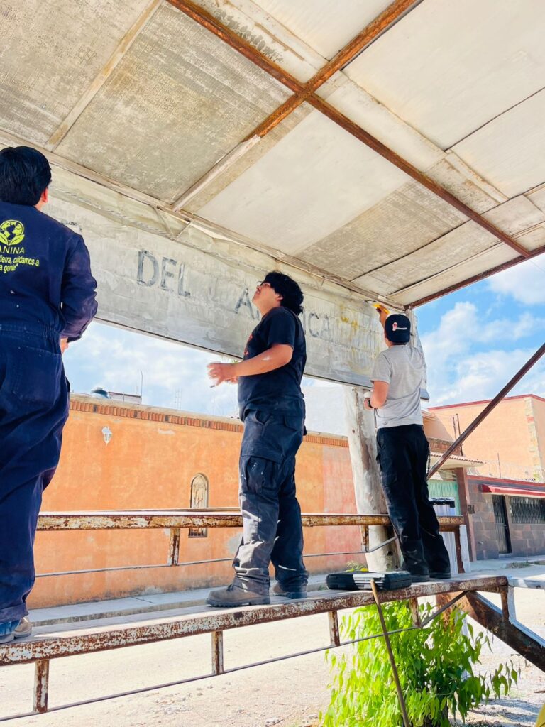 MANINA realiza limpieza de espacios públicos
