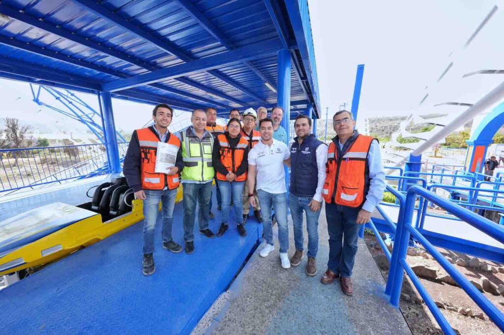 Felifer Macías anuncia reapertura de la montaña rusa en Bicentenario