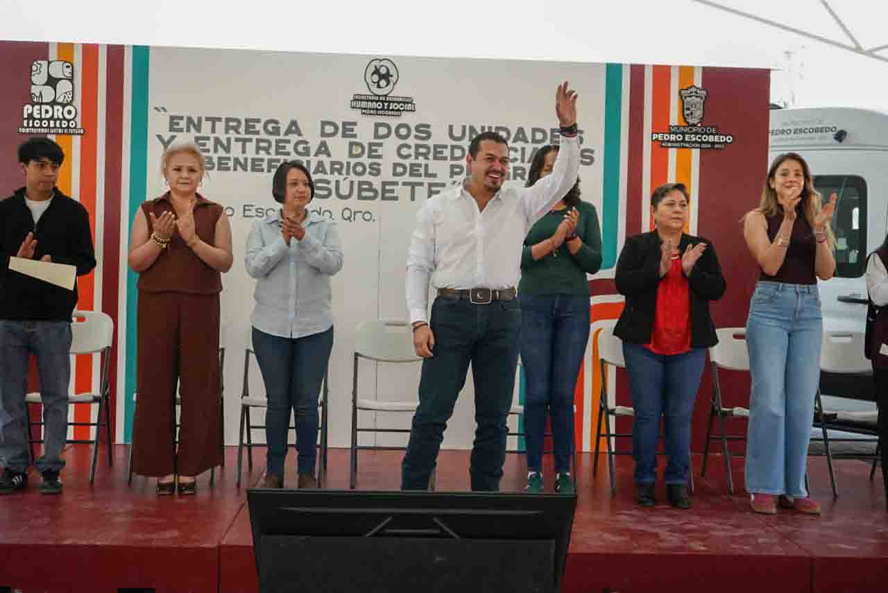 Pedro Escobedo impulsa transporte escolar para 389 estudiantes