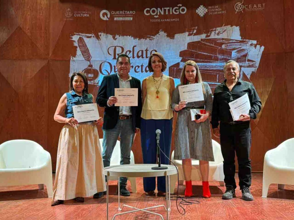 Presenta López Birlain el libro “Relato Queretano”