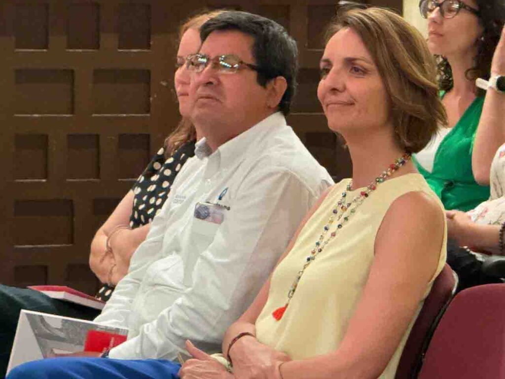 Presenta López Birlain el libro “Relato Queretano”