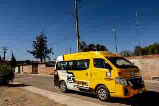 Felifer Macías ofrece transporte gratuito al festival