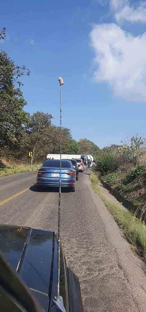 Otro transporte de personal accidentado en Amealco