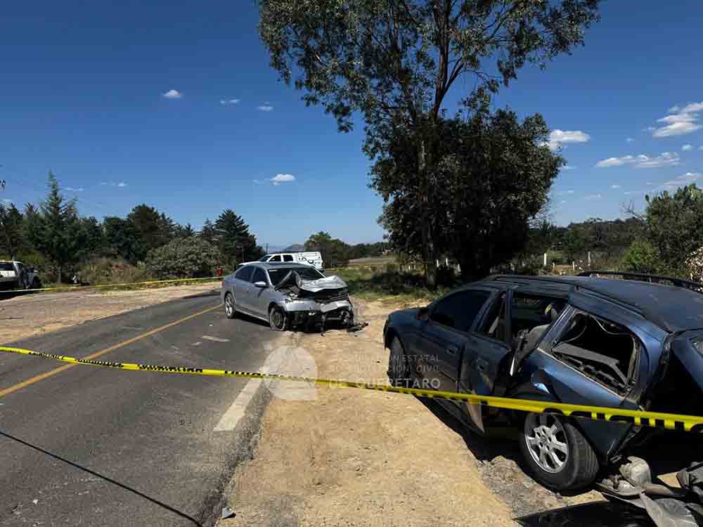 Menor muere en fuerte choque en Amealco