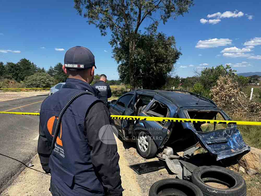 Menor muere en fuerte choque en Amealco