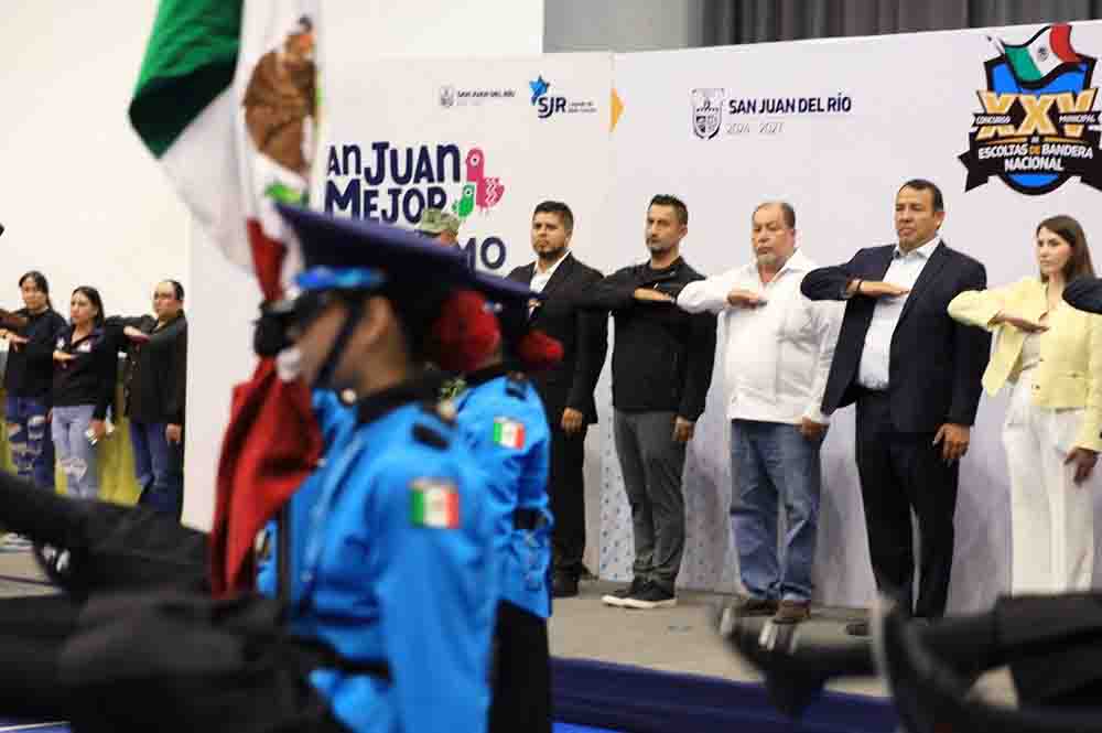 Roberto Cabrera inaugura el 25º Concurso Municipal de Escoltas de Bandera y 1º de Bandas de Guerra