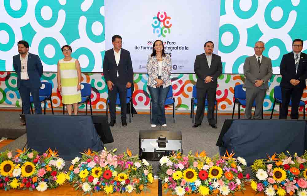 Inaugura Martha Soto Segundo Foro de Formación Integral COEPES