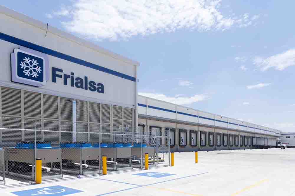 Puerta Querétaro fortalece logística con Frialsa