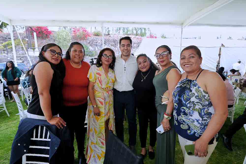 Felifer reconoce a mamás como fuerza de su gobierno