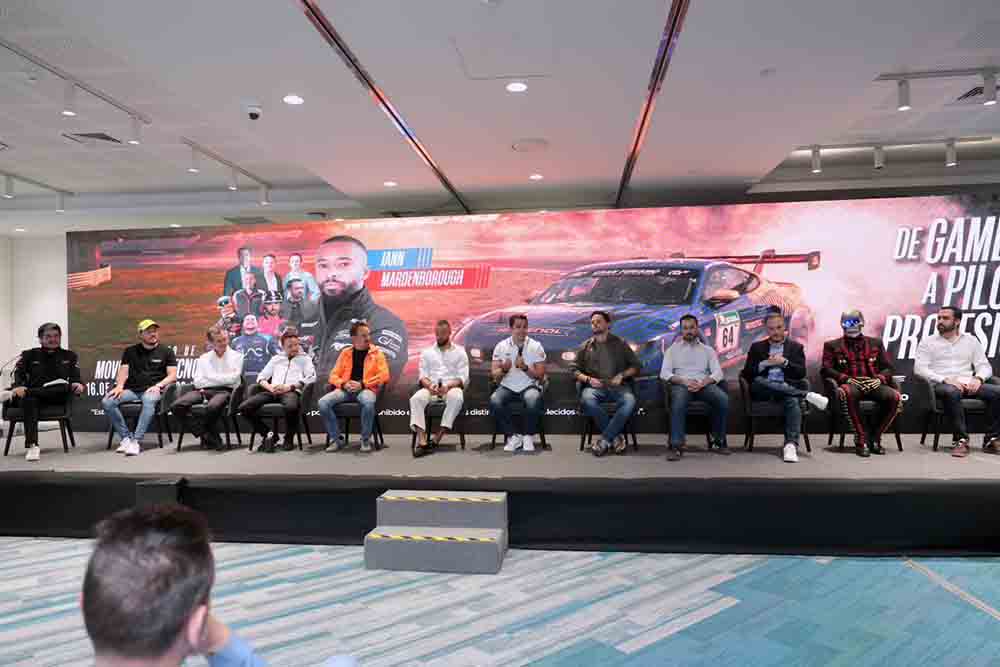 Participa Felifer Macías en el primer Congreso de Movilidad y Tecnología