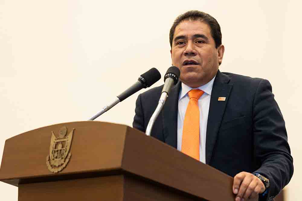 Premia Gobierno de Querétaro el compromiso y liderazgo de docentes y directivos
