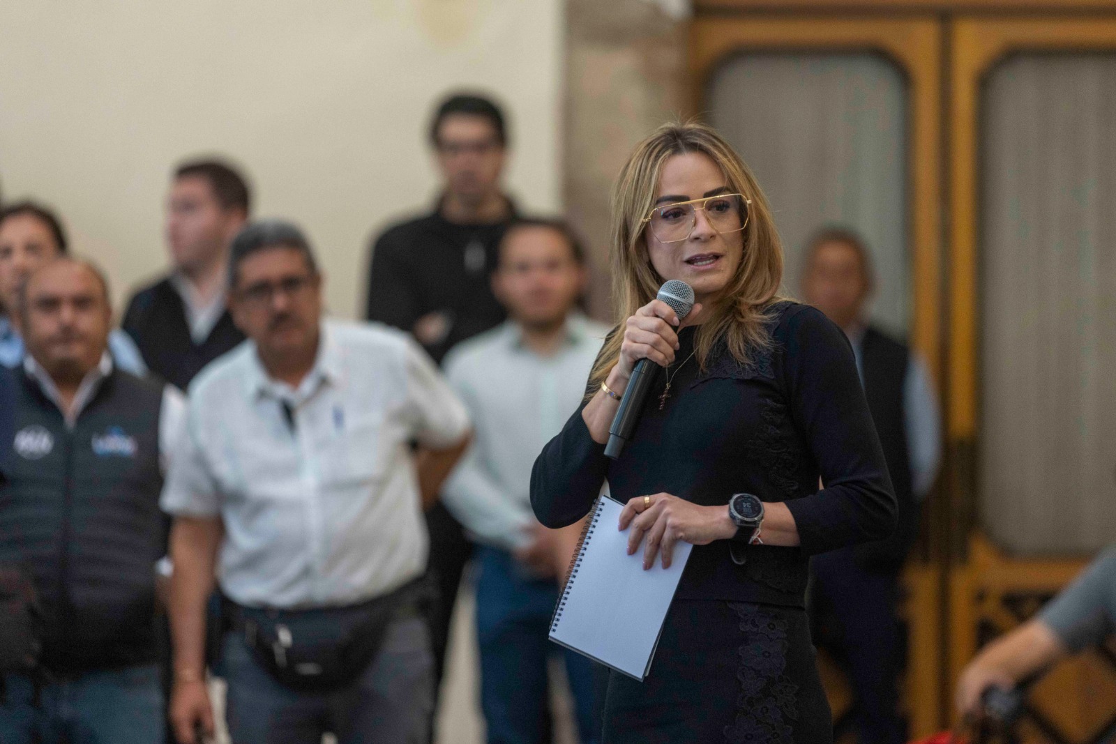 En Querétaro siempre vamos a proteger a los más vulnerables, nuestras niñas, niños y adolescentes, afirmó el gobernador, Mauricio Kuri González, al atestiguar la presentación de las líneas de acción de la agenda estatal para fortalecer la garantía efectiva de los derechos de la niñez en materia de obligaciones alimentarias; los ejes que la constituyen ordenan la gestión pública mediante el control administrativo, la integridad en el servicio público, el cumplimiento efectivo de obligaciones y la armonización legislativa; con esta estrategia hoy el estado es referente de legalidad
