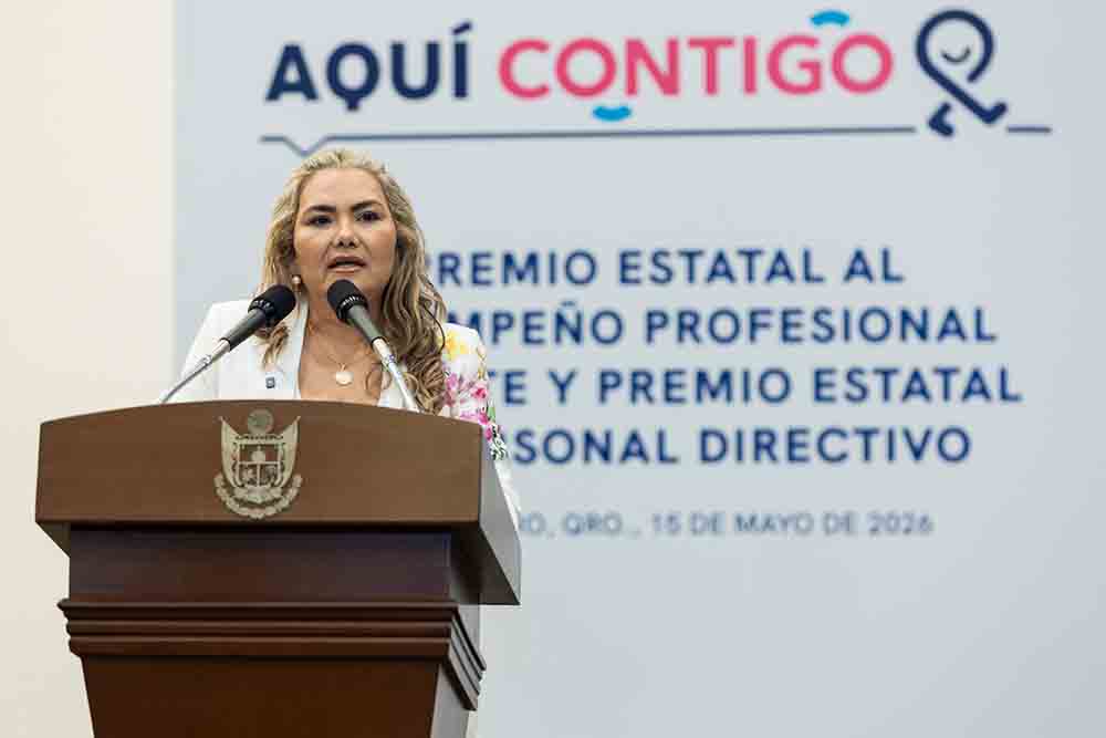 Premia Gobierno de Querétaro el compromiso y liderazgo de docentes y directivos