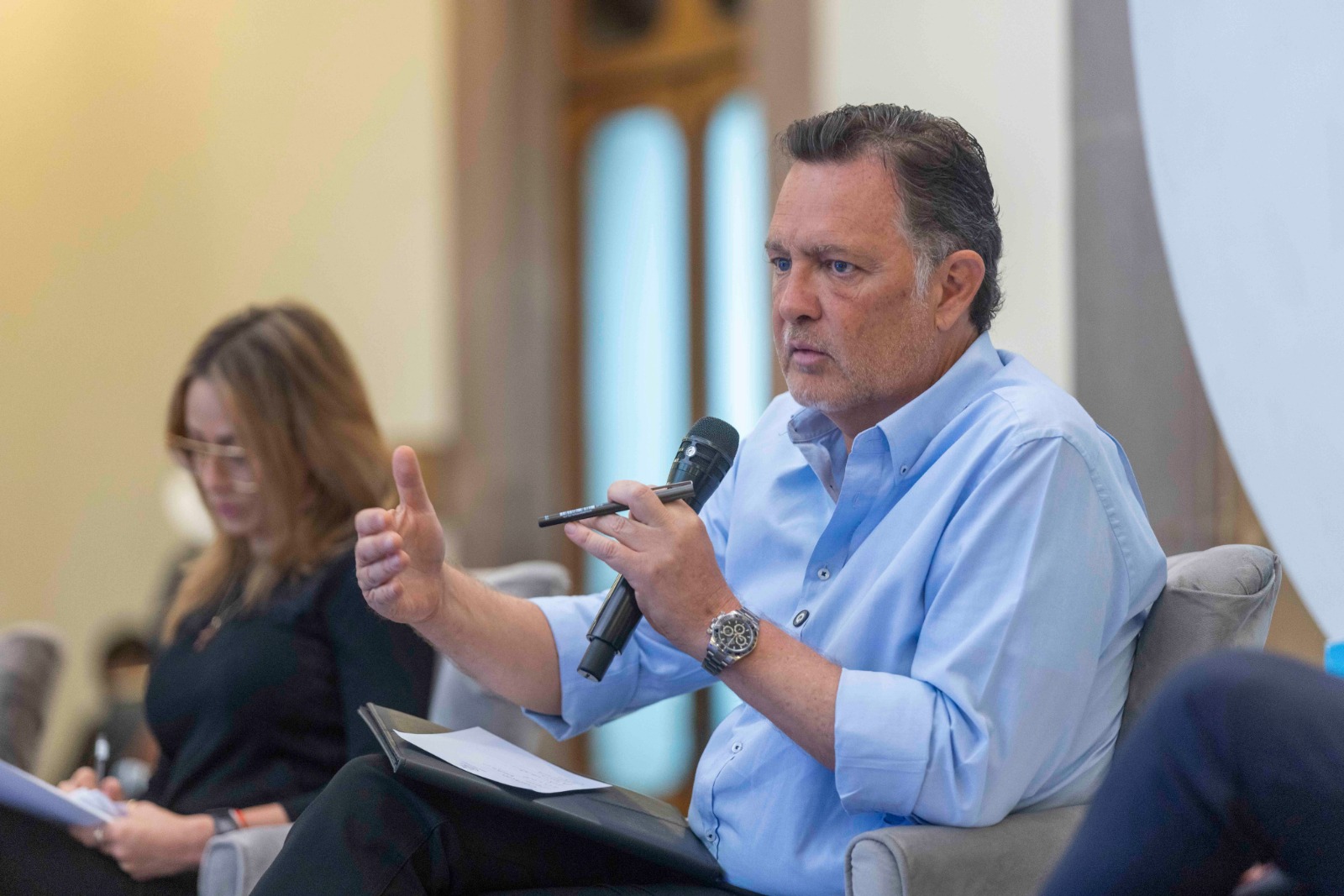 En Querétaro siempre vamos a proteger a los más vulnerables, nuestras niñas, niños y adolescentes, afirmó el gobernador, Mauricio Kuri González, al atestiguar la presentación de las líneas de acción de la agenda estatal para fortalecer la garantía efectiva de los derechos de la niñez en materia de obligaciones alimentarias; los ejes que la constituyen ordenan la gestión pública mediante el control administrativo, la integridad en el servicio público, el cumplimiento efectivo de obligaciones y la armonización legislativa; con esta estrategia hoy el estado es referente de legalidad