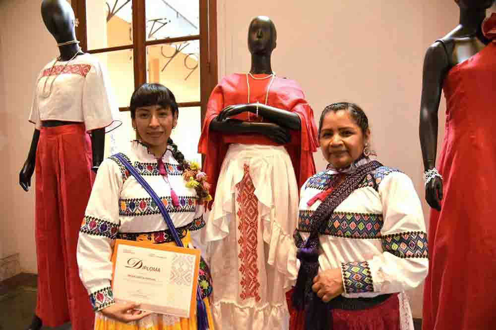 SECULT impulsa a mujeres artesanas