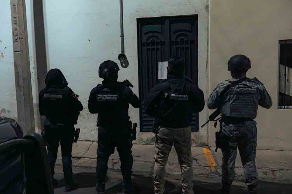 Sinergia ejecuta 11 cateos durante esta madrugada; 9 personas detenidas