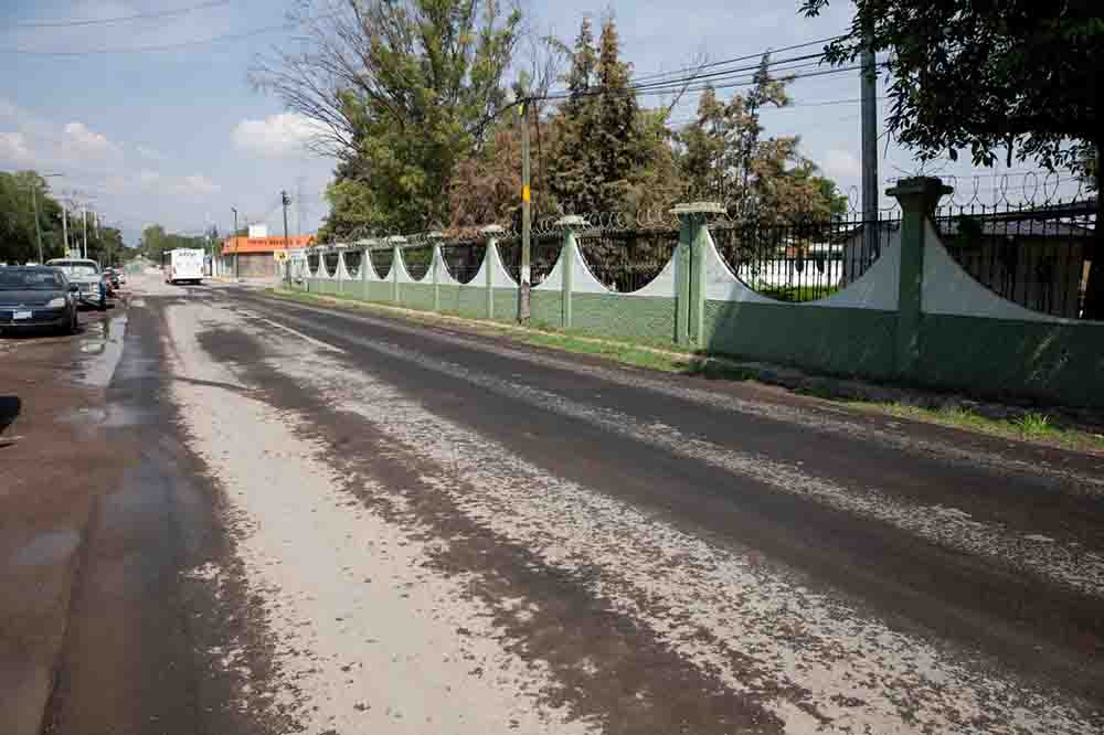 Roberto Cabrera entrega mejora del acceso a La Estancia
