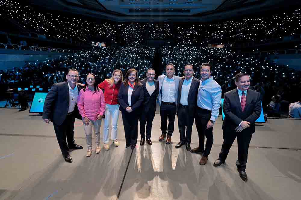 Jóvenes UAQ destacan por talento y liderazgo