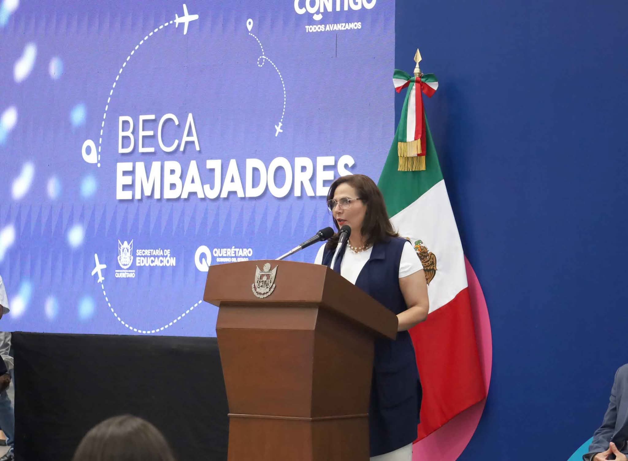COBAQ impulsa formación internacional con Beca Embajadores
