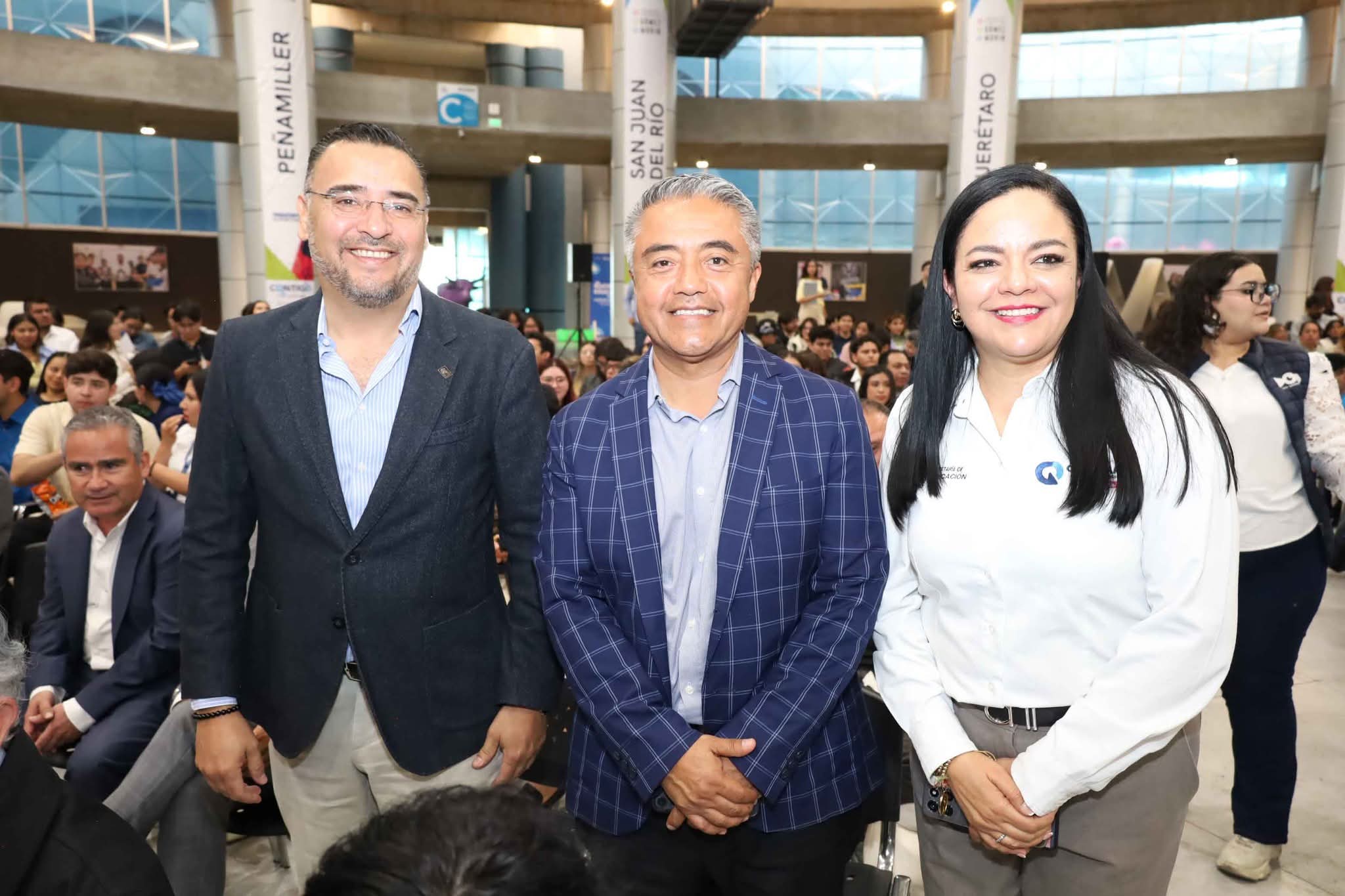 COBAQ impulsa formación internacional con Beca Embajadores