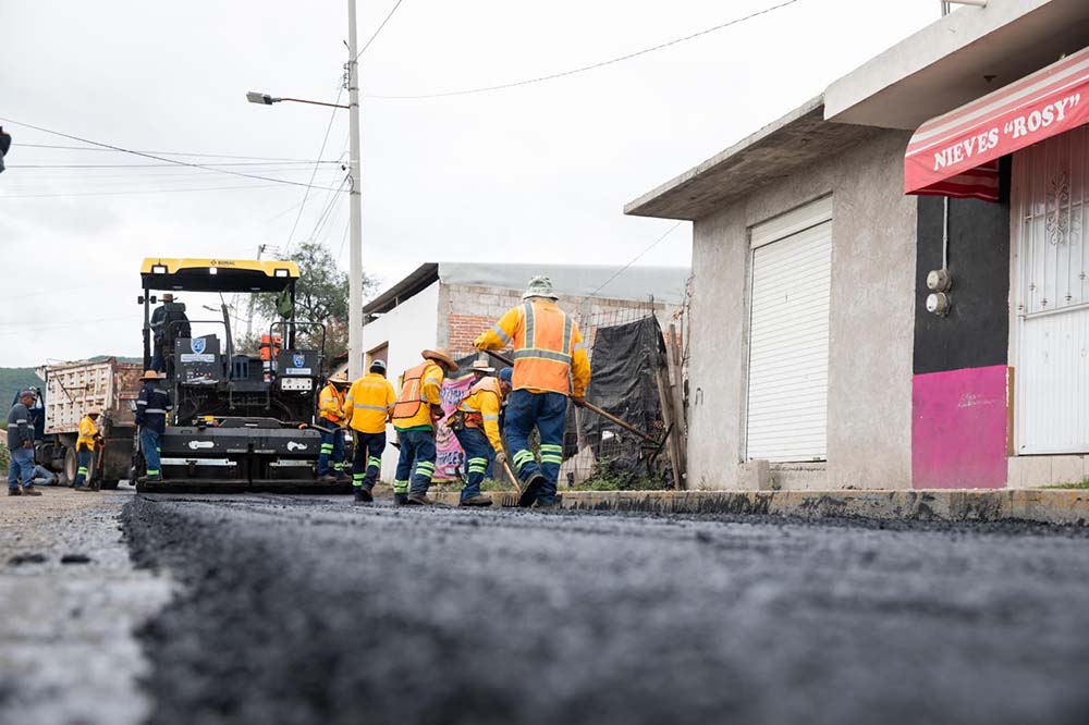 Rehabilitan calles en la zona Oriente de San Juan