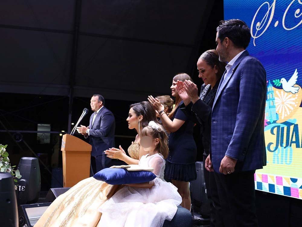 Viviana I abre feria sanjuanense ante 3 mil
