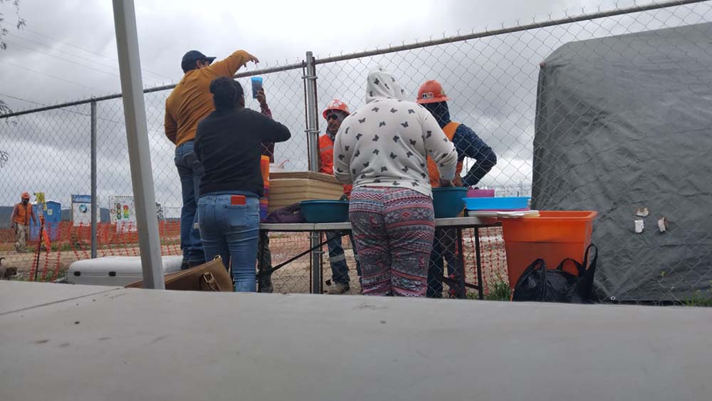 Trabajadores de HR acusan restricciones para comer