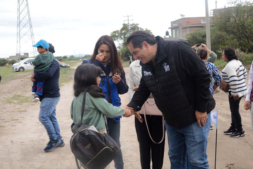 JAPAM y CONAGUA llevan drenaje a Banthí