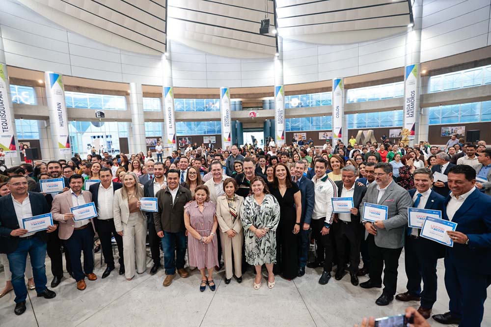 Pactan impulsar lectura en bachilleratos y universidades queretanas