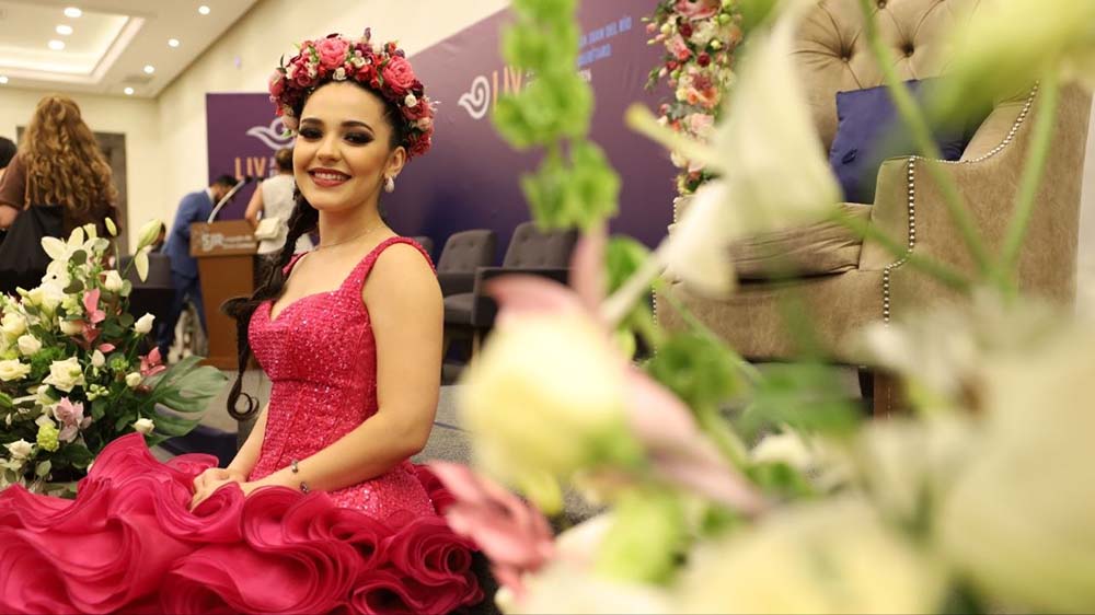 Esther García gana Juegos Florales en San Juan