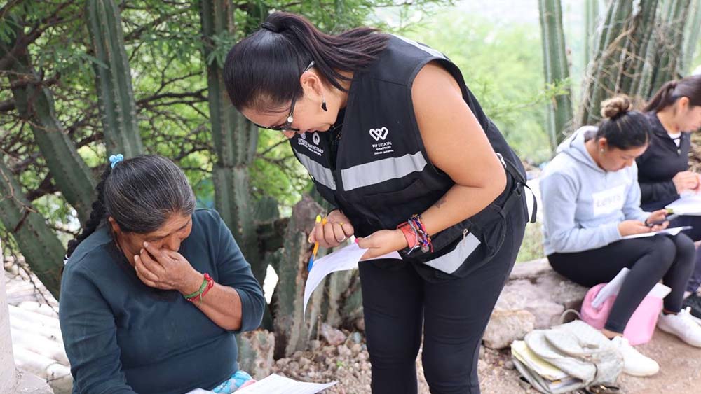 SEDIF entrega semillas en Tolimán a 730 familias