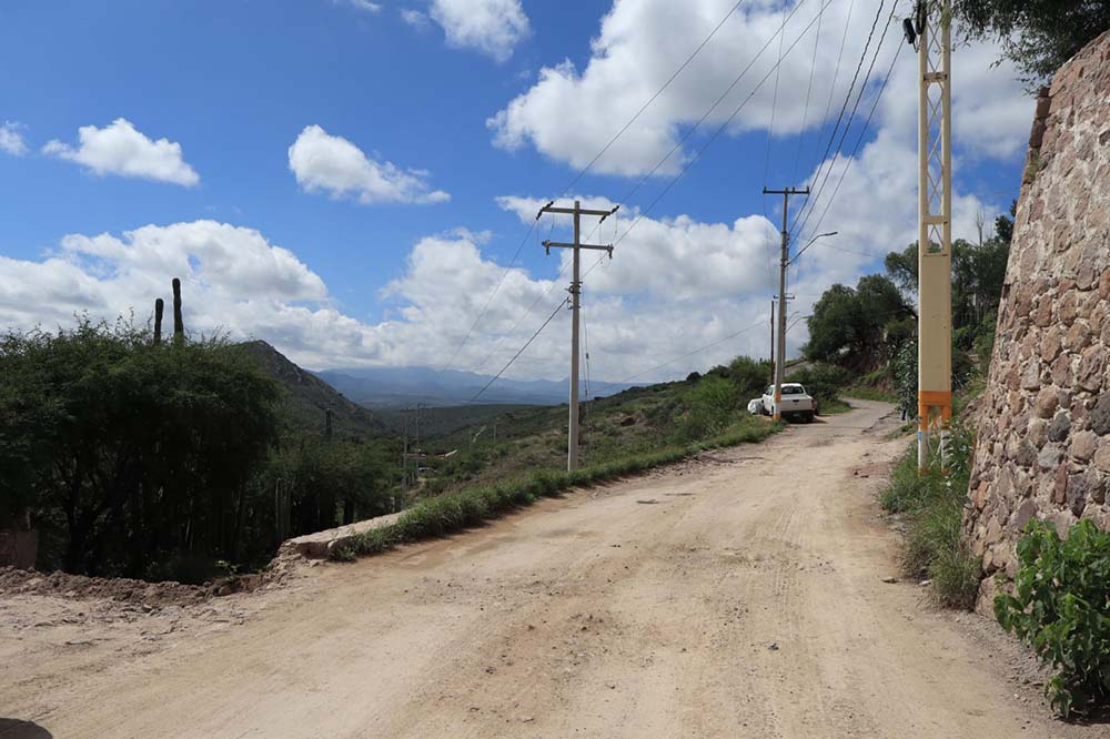 Inicia pavimentación entre El Tule y Sabino de San Ambrosio