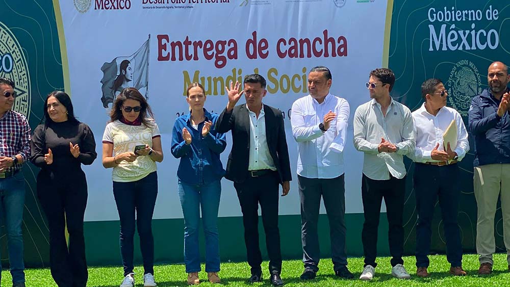 Entregan nuevo espacio deportivo en Diezmeros