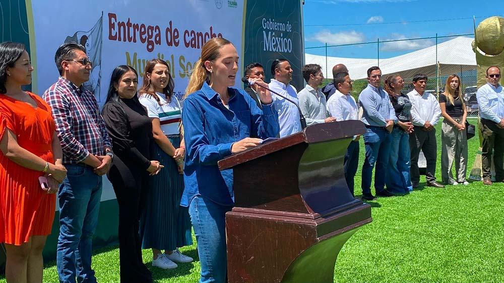 Entregan nuevo espacio deportivo en Diezmeros