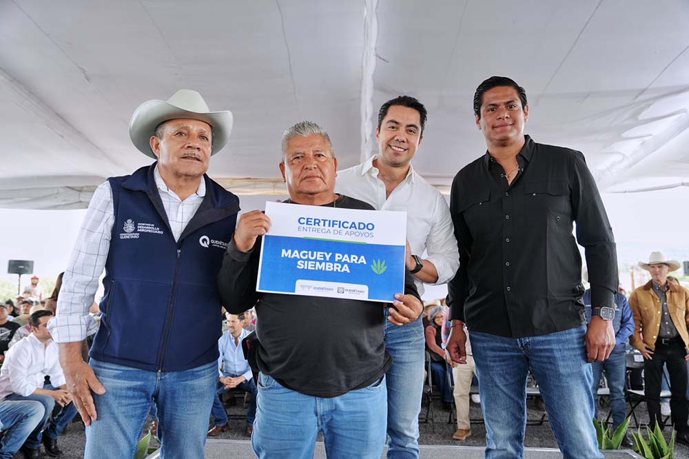 Felifer promete progreso para todo Querétaro